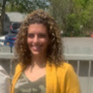 Meet your Posher, Dena